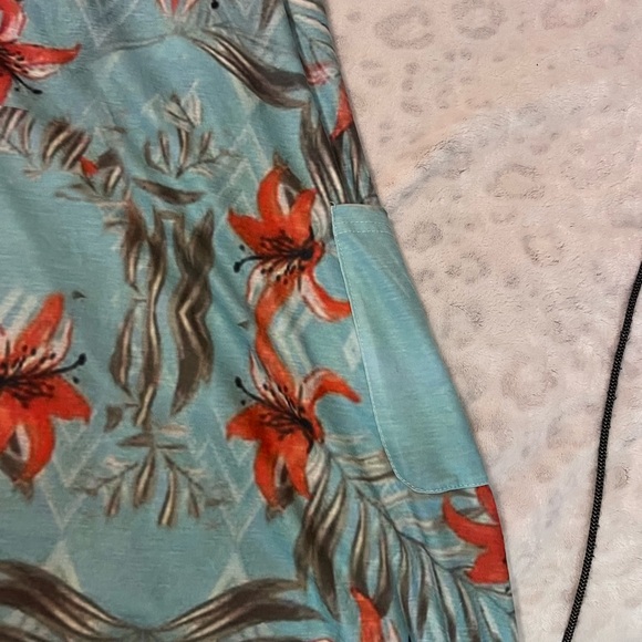 Women’s summer dress or swim suit cover size large with pockets - Picture 3 of 3
